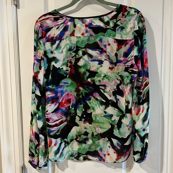 Parker Blouse size medium - Picture 6 of 6